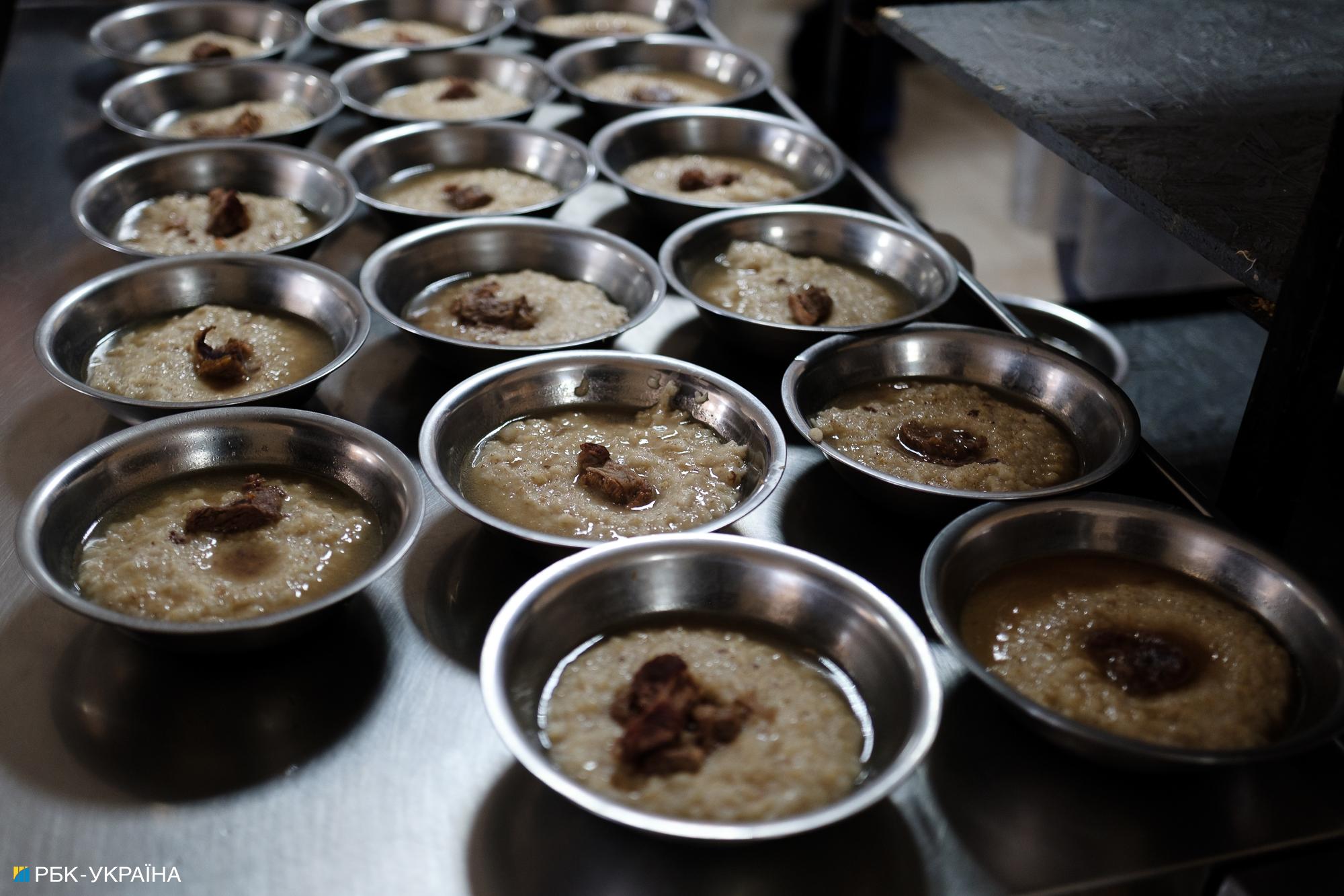 &quot;Я пошел воевать ради паспорта&quot;. Репортаж из лагеря российских пленных в Украине